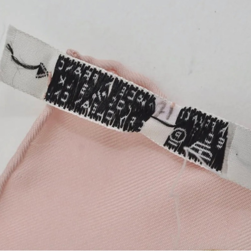 HERMES Carre 90 Scarf "LES CLES" Silk Pink - Picture 9 of 13